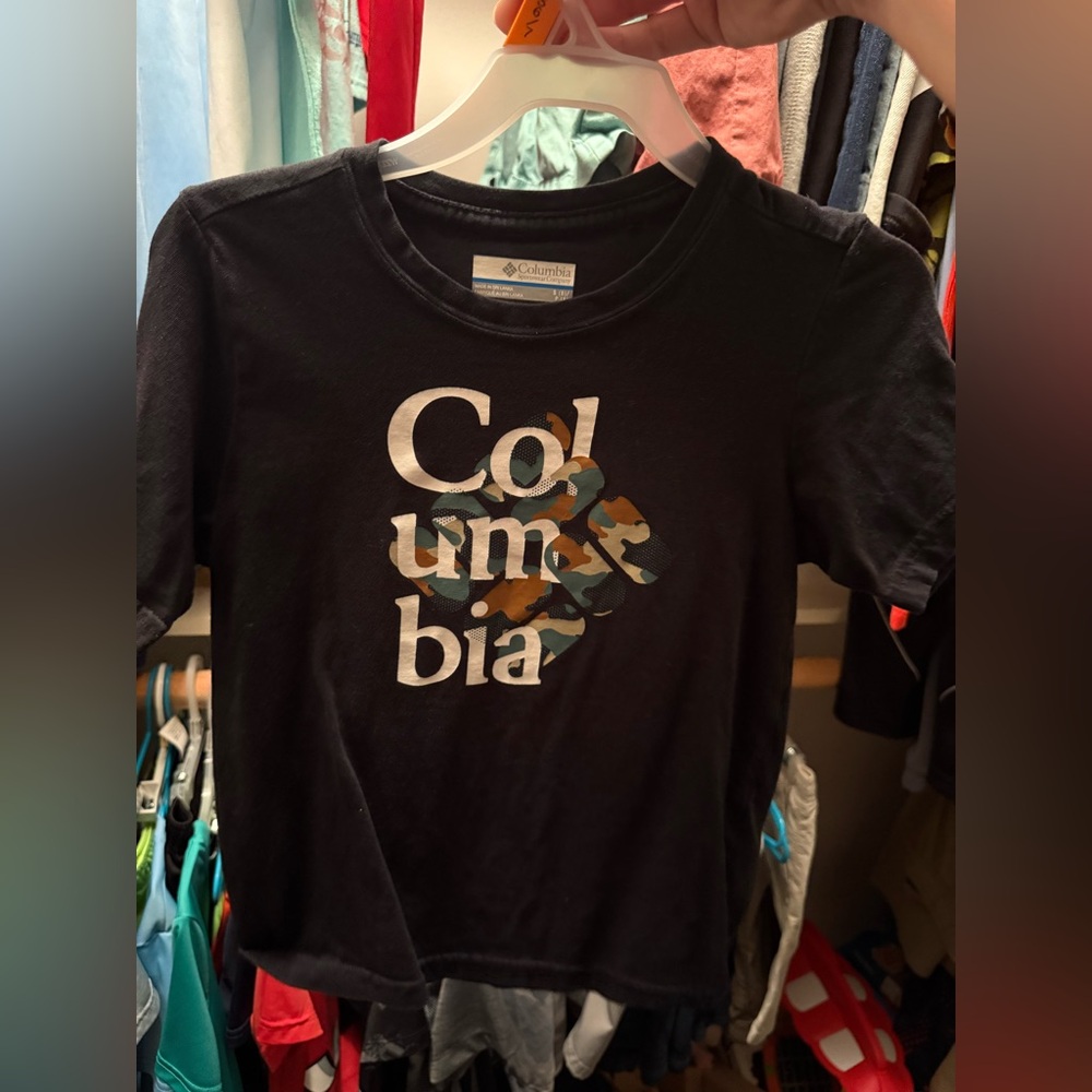 Columbia Black Tee with Camouflage Design